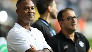 Patrick Kluivert: "Rakipler bu stattan kolay kolay çıkamayacağını biliyor" Patrick Kluivert: "Rakipler bu stattan kolay kolay çıkamayacağını biliyor"