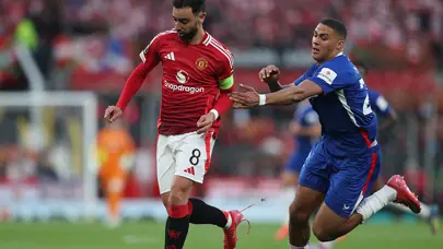 Avrupa macerası Manchester United'a can suyu oldu: Kupa 2'de İngiliz finali