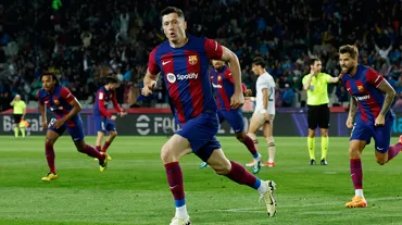 Barcelona Lewandowski'yle moral buldu