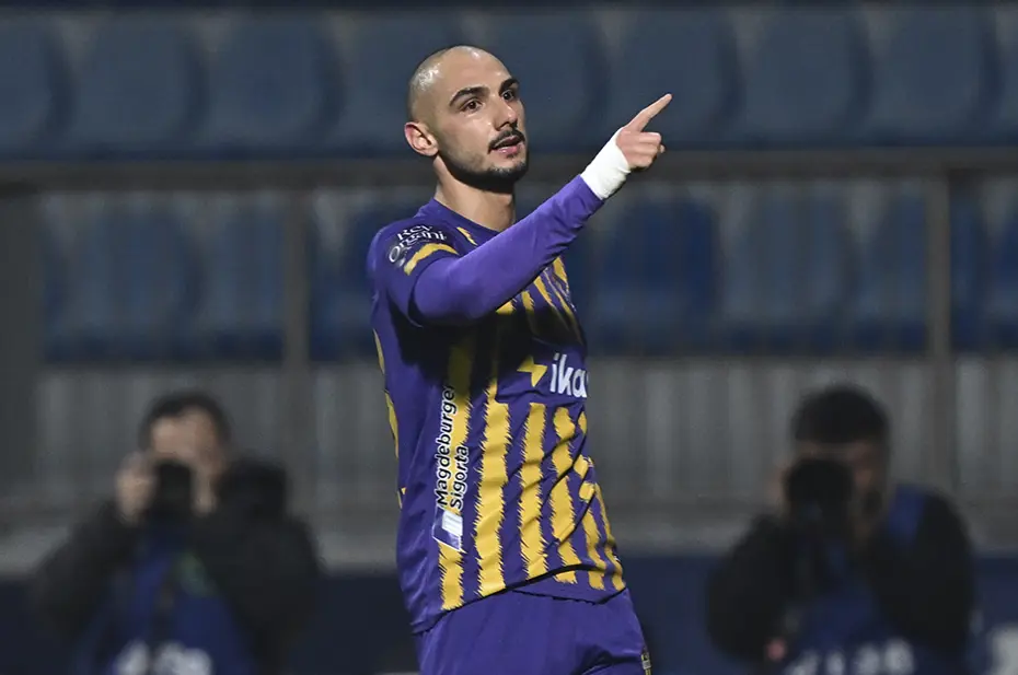 Galatasaray’ın yeni transferi Ahmed Kutucu kimdir, bonservisi ne kadar? Ahmed Kutucu kaç yaşında ve hangi takımlarda oynadı? - 2 Galatasaray’ın yeni transferi Ahmed Kutucu kimdir, bonservisi ne kadar? Ahmed Kutucu kaç yaşında ve hangi takımlarda oynadı? - 2