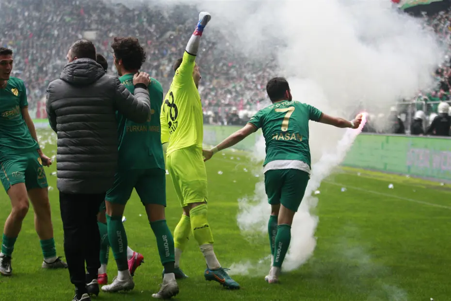 Bursa'da olaylı maç: Soruşturma başlatıldı - 3