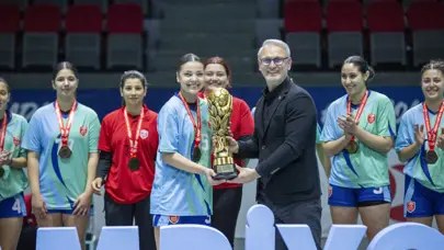 Hentbol Kadınlar 2. Ligi'nde şampiyon Kepez Belediyespor