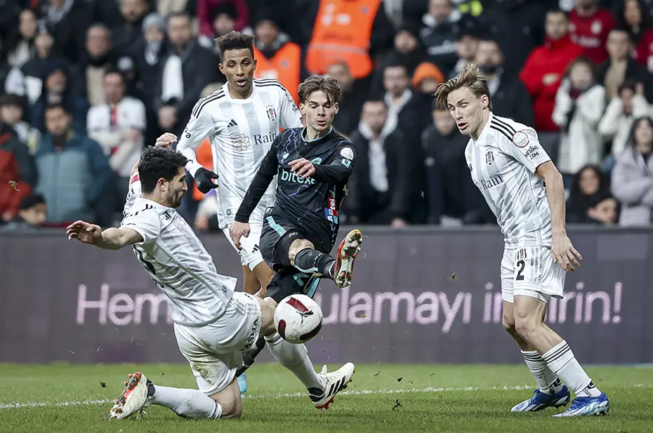 Süper Lig'de gelecek sezonun şimdiden biten transferleri - 8