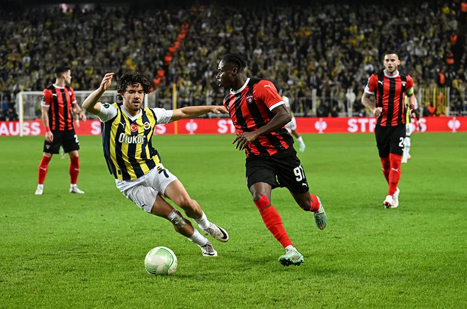 "Resital; Ferdi Kadıoğlu’ndan" | Spor yazarları Fenerbahçe için ne dedi? - 2 "Resital; Ferdi Kadıoğlu’ndan" | Spor yazarları Fenerbahçe için ne dedi? - 2