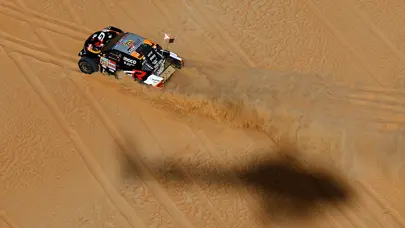 Toyota Hilux, 2025 Dakar Rallisi'nde zafere ulaştı