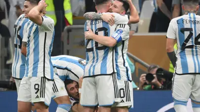 Messi, Premier Lig'de başarılı olabilir mi? Takım arkadaşı yorumladı
