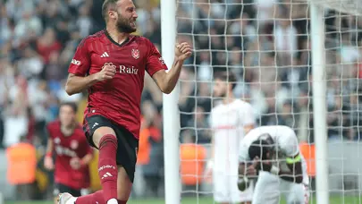 Cenk Tosun: Taraftarlarımızla bu kötü dönemi atlatacağız