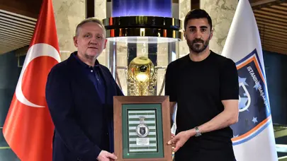 Başakşehir'de 20 yıllık dönem sona erdi: Mahmut Tekdemir ile yollar ayrıldı