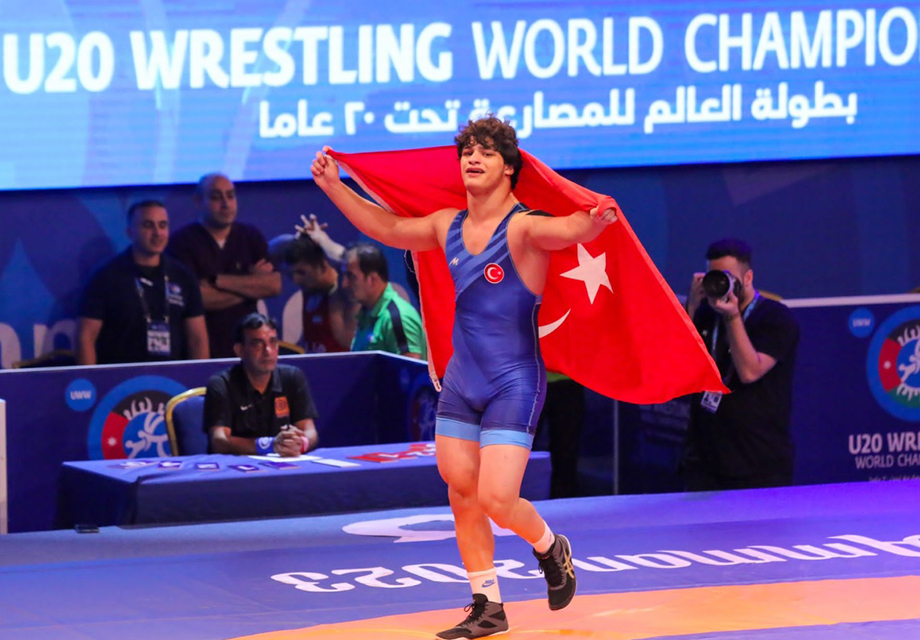 Alperen Berber, dünya şampiyonu oldu