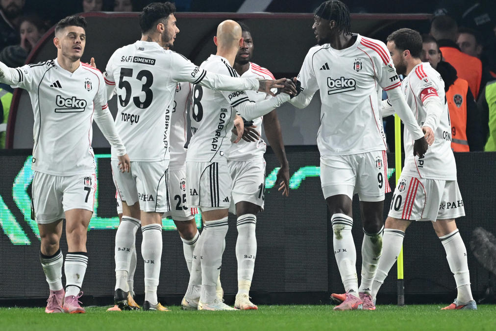 Beşiktaş'ta resmen yollar ayrıldı: Paulista'dan sonra bir isme daha veda edildi