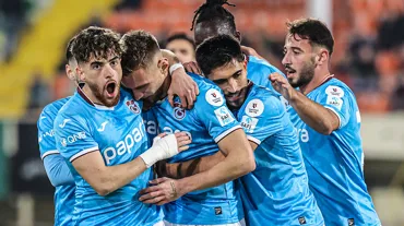 Trabzonspor'un Galatasaray maçı kadrosunda sürpriz isim