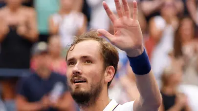 Daniil Medvedev ve Aryna Sabalenka, ABD Açık'ta yarı finalde