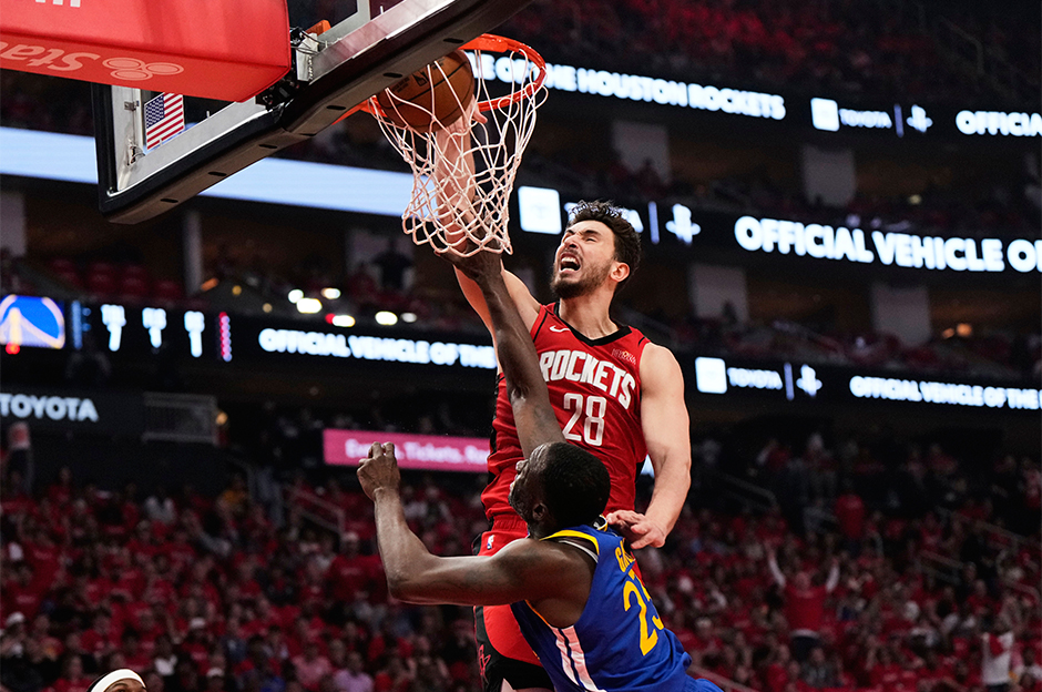 Alperen Şengün play-off'taki ilk maçına damga vurdu: 26 sayı galibiyete yetmedi