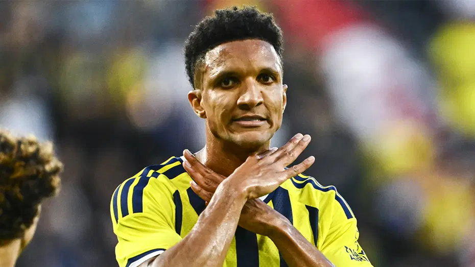 Ve Fenerbahçe'de aylardır konuşulan ayrılık sonunda gerçekleşti! Yeni takımı bile belli - 3 Ve Fenerbahçe'de aylardır konuşulan ayrılık sonunda gerçekleşti! Yeni takımı bile belli - 3