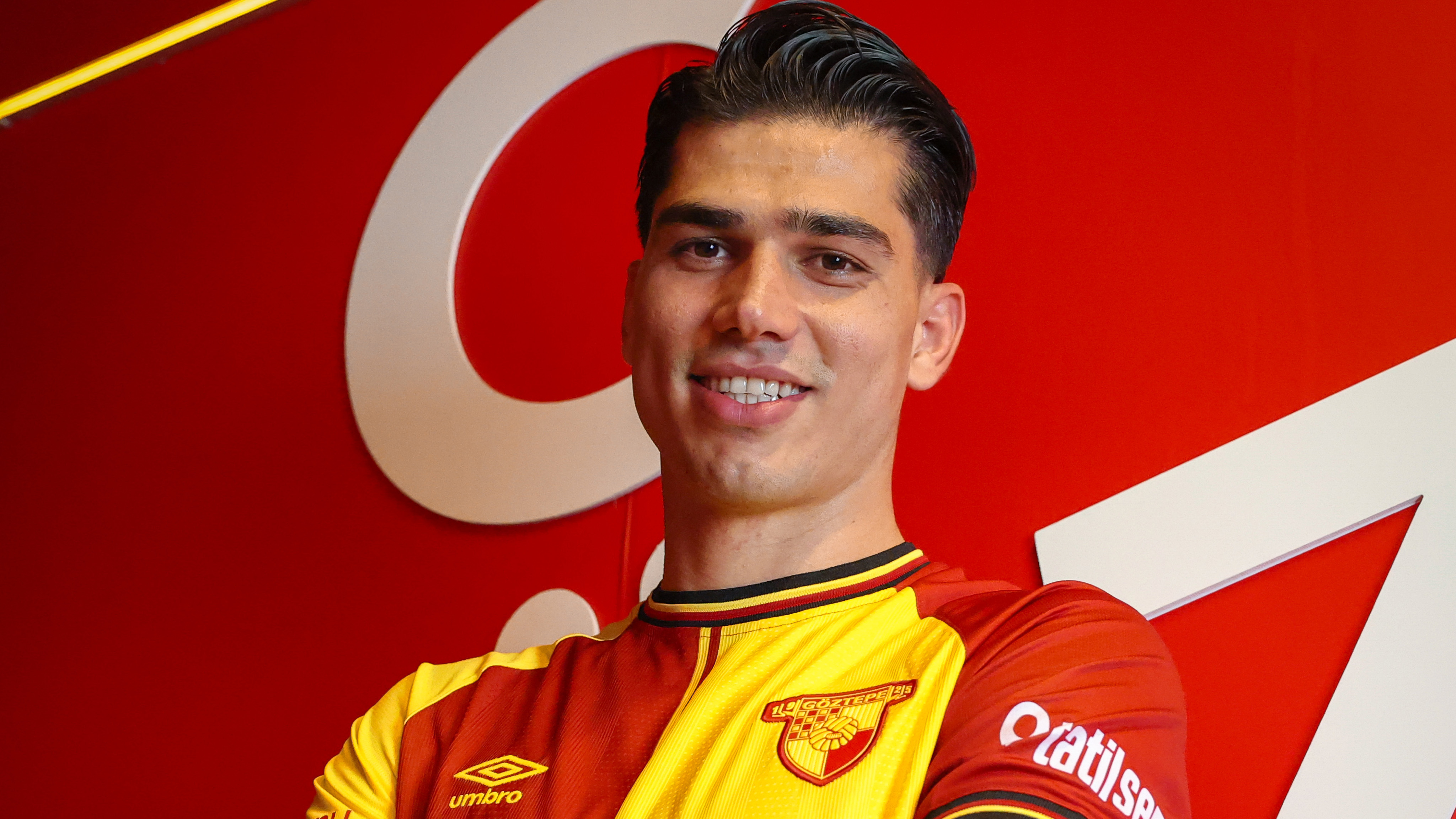 Göztepe'den 3+1 yıllık imza: Bekir Turaç Böke