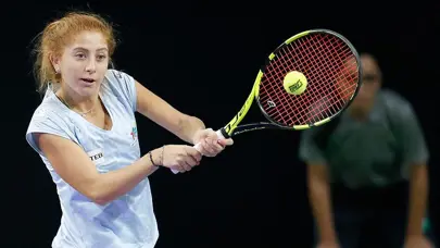 Milli tenisçi Berfu Cengiz, Wimbledon'a eleme turunda havlu attı