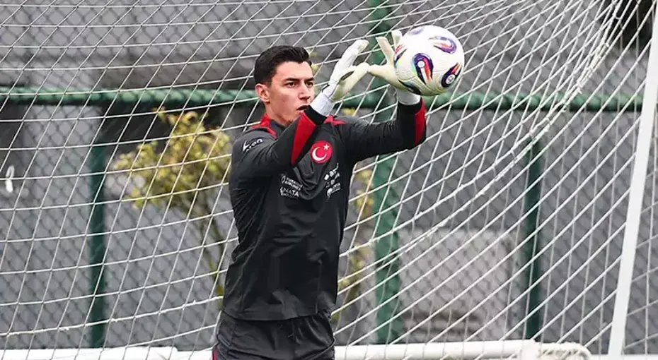 Berke Özer, milli takımda yaşanan krizle ilgili ilk kez konuştu: "Üzüldüğüm konu sadece o" - 4