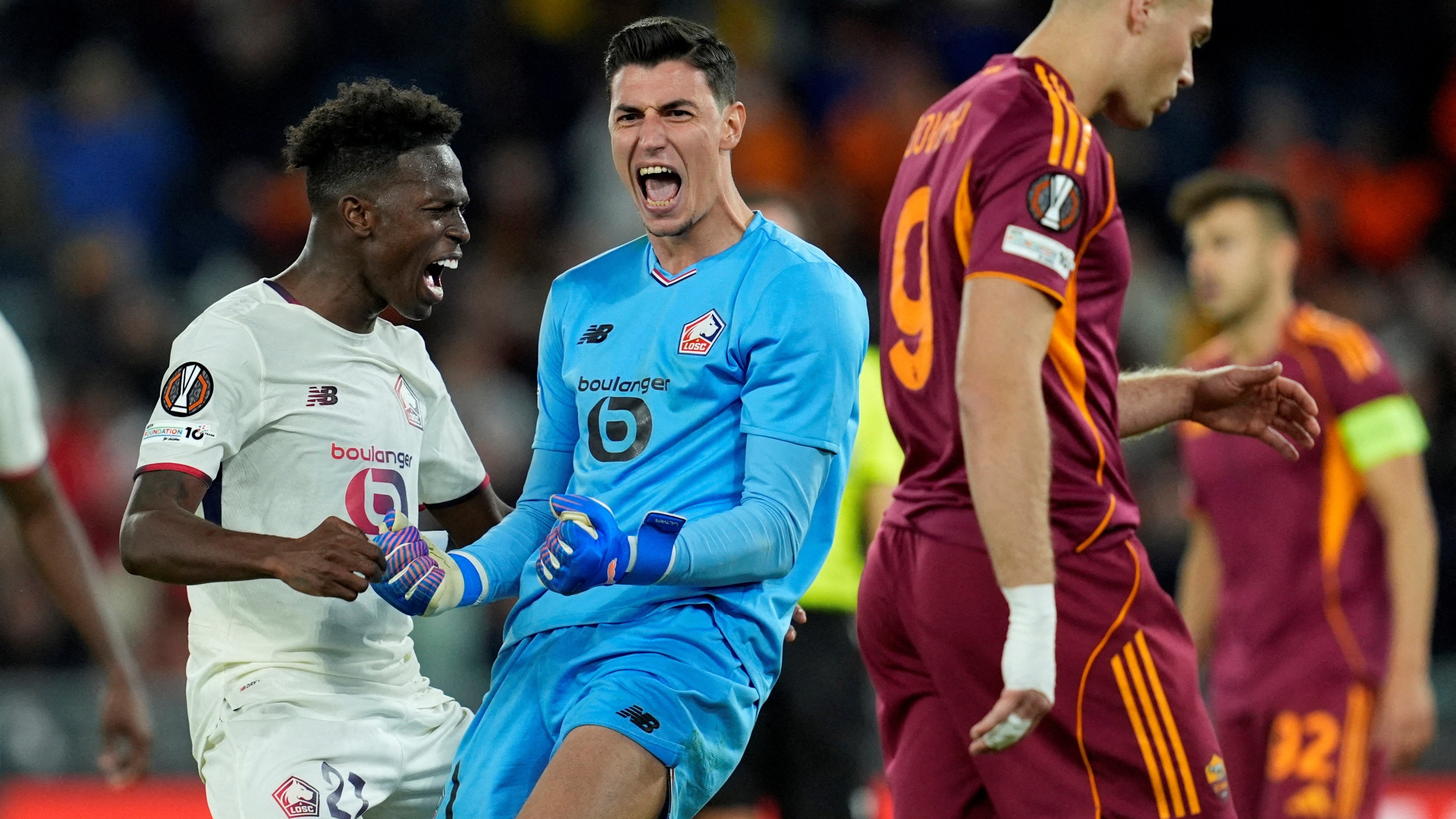 Berke Özer Penaltı Partisi Verdi: Roma'ya 'Bir Daha, Bir Daha!' Dedirtti Ama...