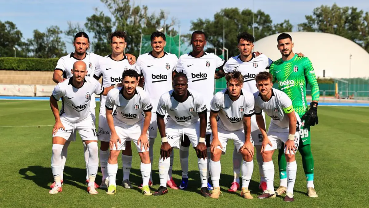 Beşiktaş 1.5 saat içinde iki hazırlık maçına çıkacak