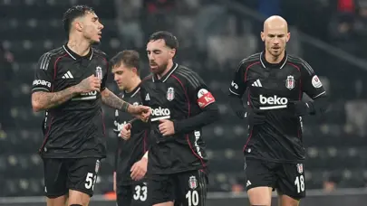 Beşiktaş - Alanyaspor (Canlı anlatım) Beşiktaş - Alanyaspor (Canlı anlatım)