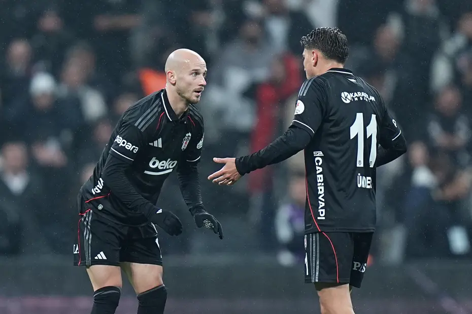 "Tadilat süreci bitmek bilmeyen bir bina gibi" | Spor yazarları Beşiktaş için ne dedi? - 6