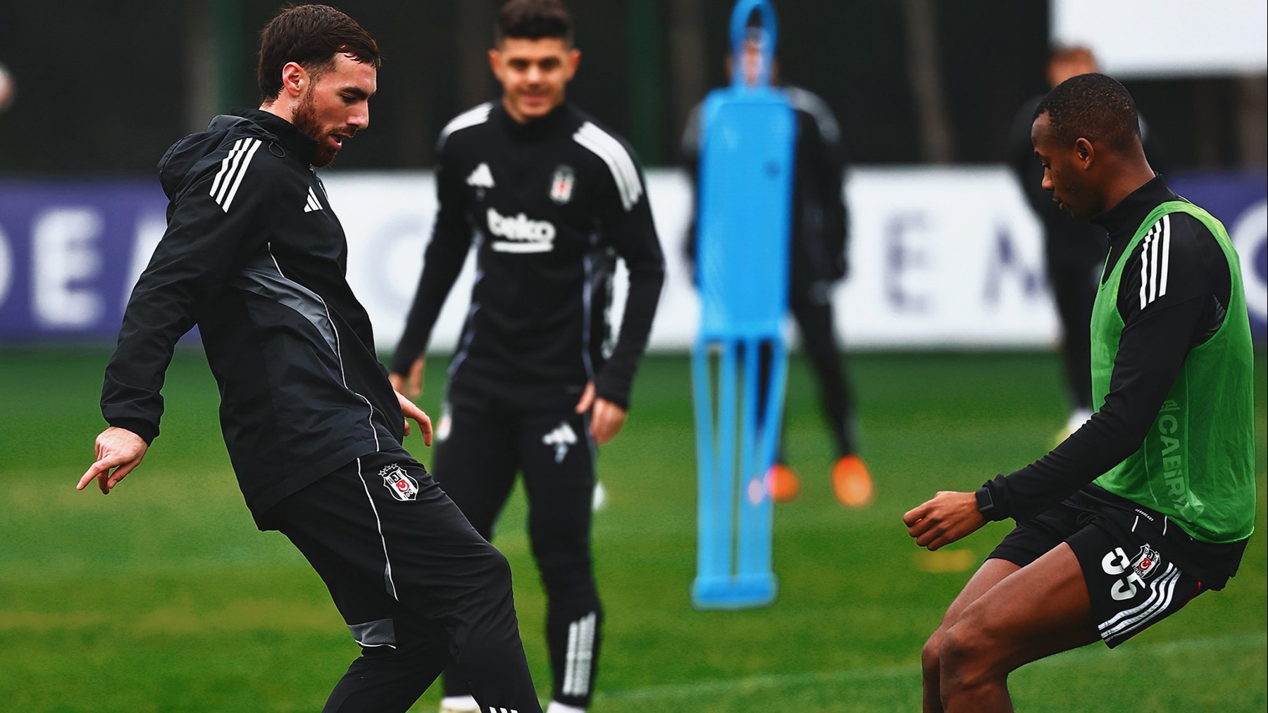Beşiktaş'ta Eyüpspor Mesaisi: Top Yuvarlak, Antrenman Bilindik!