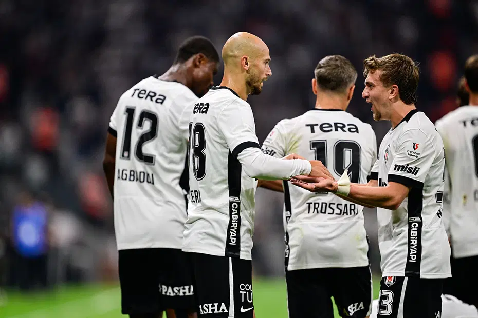 Beşiktaş, UEFA listesini güncelledi: Vlahovic kararı - 3 Beşiktaş, UEFA listesini güncelledi: Vlahovic kararı - 3