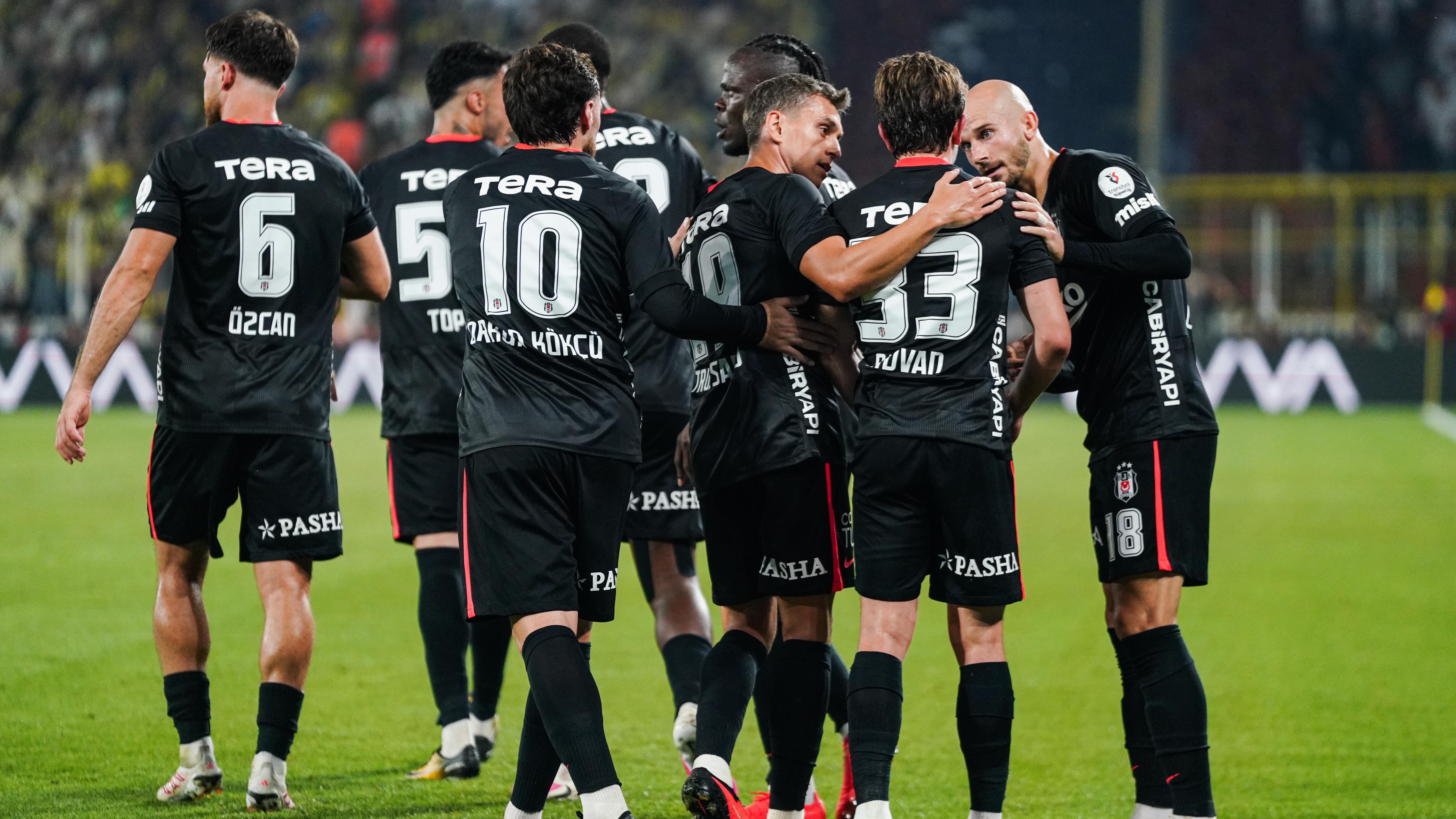 Kartal Dolmabahçe'den Uçtu, Batum'a Kondu: UEFA'dan Beşiktaş'a 'Güvenli Bölge' Sürprizi!