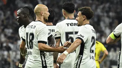 "Şimdilik eksik olan tek şey" | Spor yazarları Beşiktaş için ne dedi? "Şimdilik eksik olan tek şey" | Spor yazarları Beşiktaş için ne dedi?