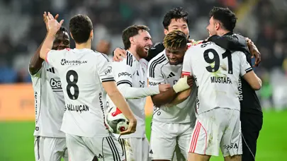 "Ersin Destanoğlu'na dua etsinler" | Spor yazarları Beşiktaş için ne dedi? "Ersin Destanoğlu'na dua etsinler" | Spor yazarları Beşiktaş için ne dedi?