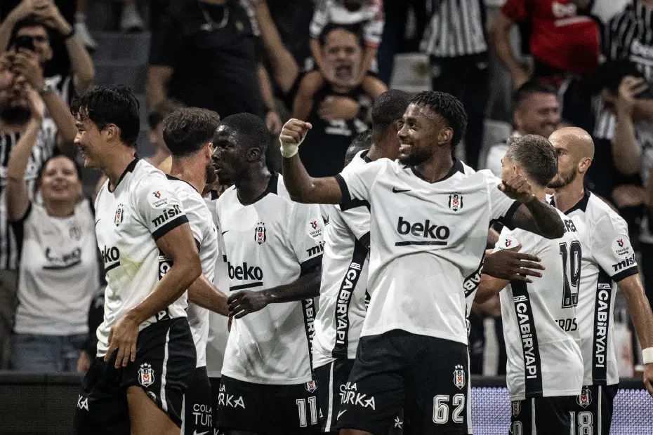 Erzurumspor'u 3 golle geçen Beşiktaş maç fazlasıyla lider - 2