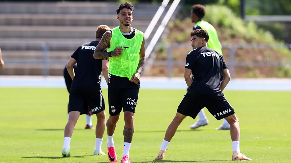 Slovakya'da mesaiye başlayan Beşiktaş'ta Ndidi gelişmesi - 6 Slovakya'da mesaiye başlayan Beşiktaş'ta Ndidi gelişmesi - 6