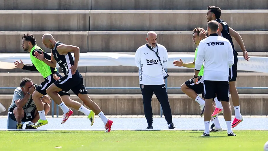 Slovakya'da mesaiye başlayan Beşiktaş'ta Ndidi gelişmesi - 2 Slovakya'da mesaiye başlayan Beşiktaş'ta Ndidi gelişmesi - 2