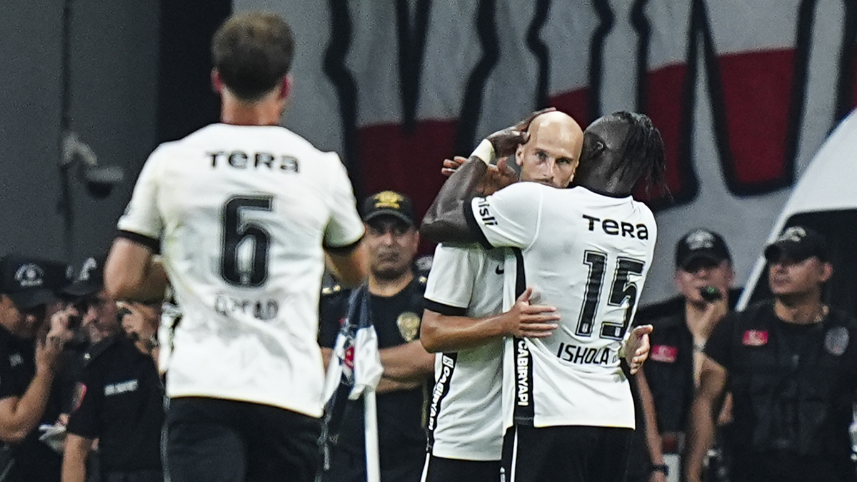 "Beşiktaş'ın yeni Pascal Nouma'sı" | Spor yazarları Beşiktaş için ne dedi?