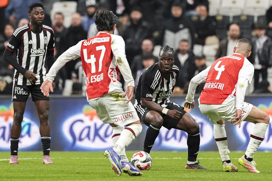 "Sergen Yalçın ateşle oynuyor" | Spor yazarları Beşiktaş için ne dedi? - 3