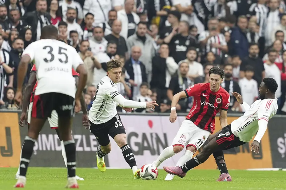 Rıdvan Yılmaz'dan maçın ardından tepki: Konuşmayı reddetti - 2 Rıdvan Yılmaz'dan maçın ardından tepki: Konuşmayı reddetti - 2