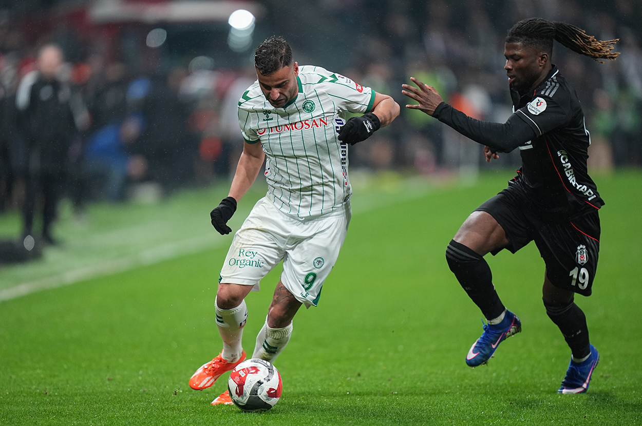 Deniz Türüç, Beşiktaş maçının ardından patladı: "Utanç verici" diyerek tepki gösterdi