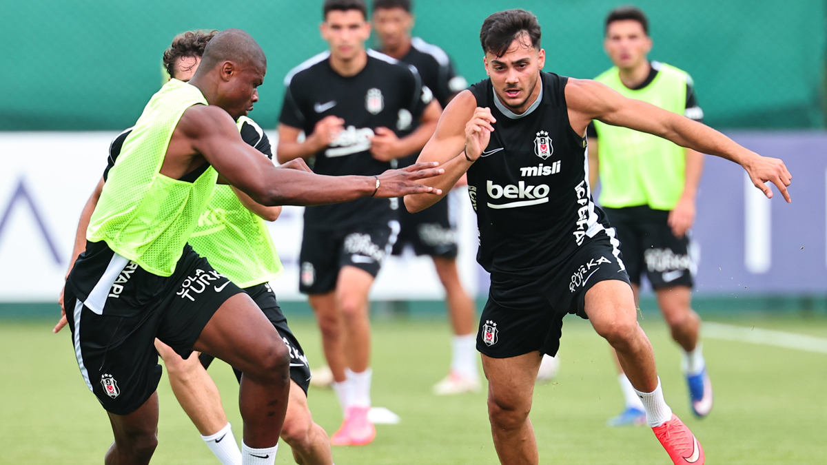 Beşiktaş, Midtjylland rövanşının hazırlıklarına ara vermeden başladı
