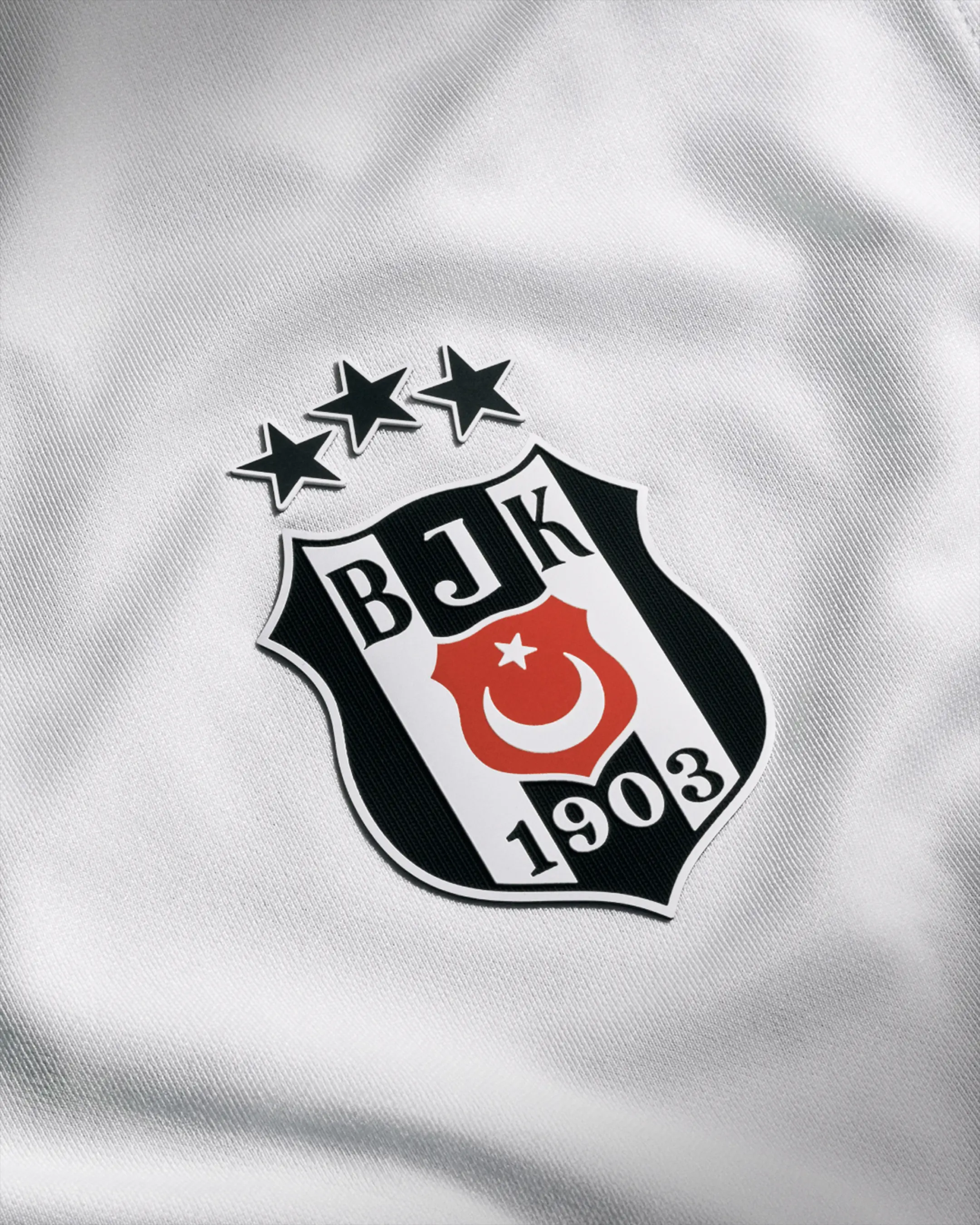 Beşiktaş'tan 50 milyon euroluk gelir açıklaması
