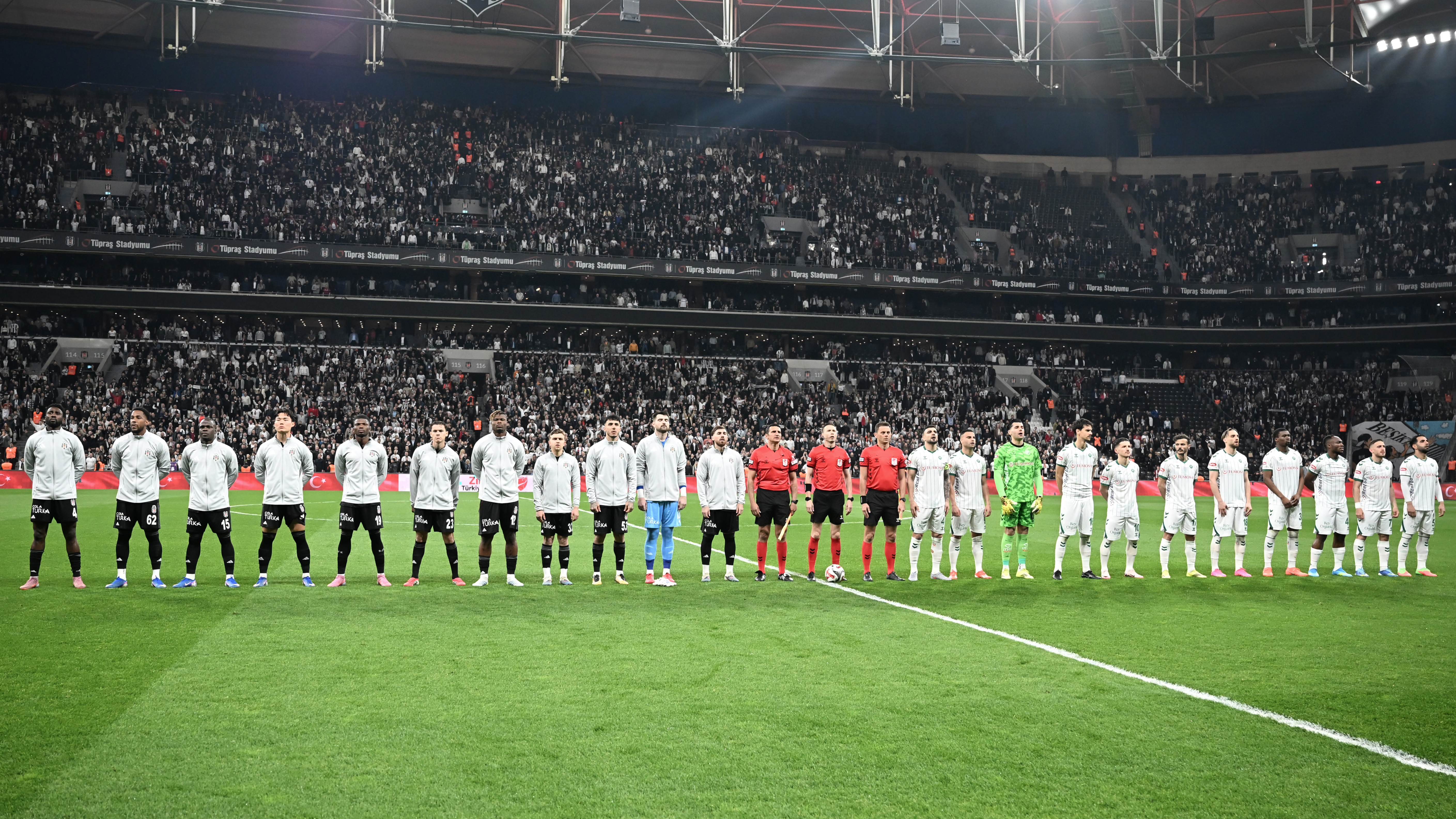 Beşiktaş taraftarından Trabzonspor maçı için şok karar