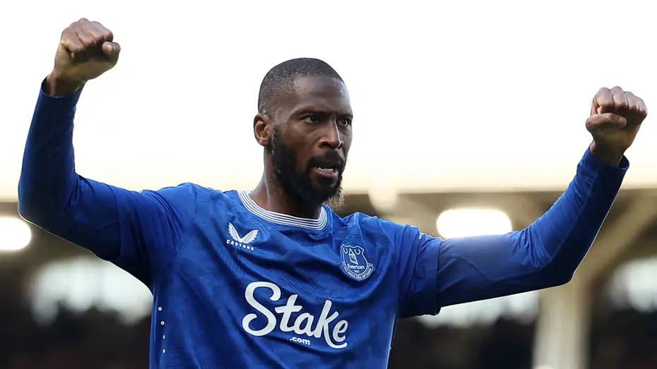 Fenerbahçe'de forvete Beto sürprizi