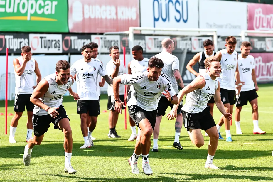 ŞİFRESİZ CANLI MAÇ | Beşiktaş - Lausanne maçı hangi kanalda, ne zaman, saat kaçta? (İlk 11'ler) - 3