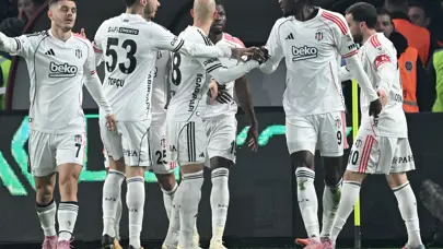 Beşiktaş'ta resmen yollar ayrıldı: Paulista'dan sonra bir isme daha veda edildi
