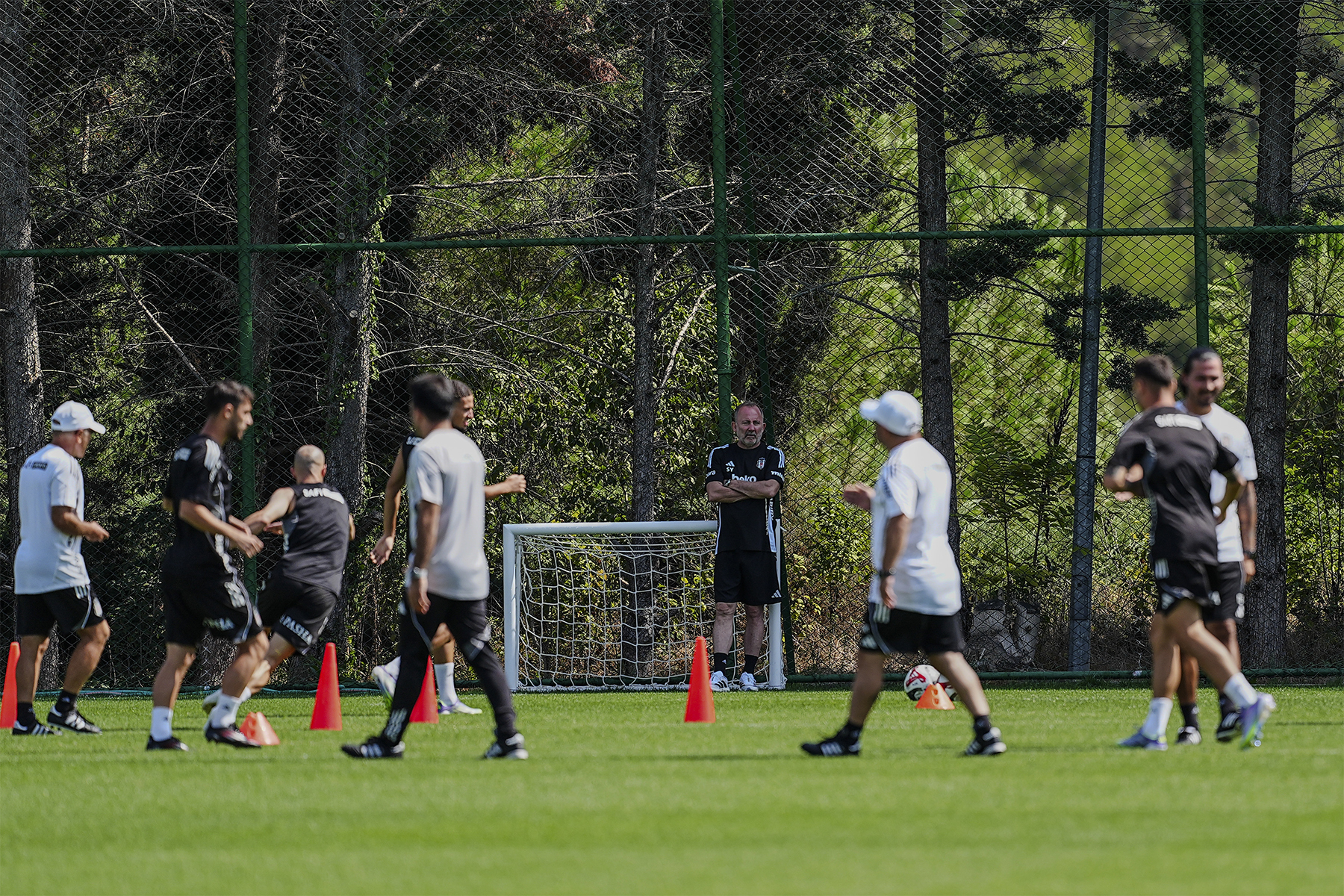 Beşiktaş'ta Göztepe Şoku Atlatılıyor: Ndidi Sahalara 'Merhaba' Dedi, Bakalım Bu Kez Koşacak Mı?