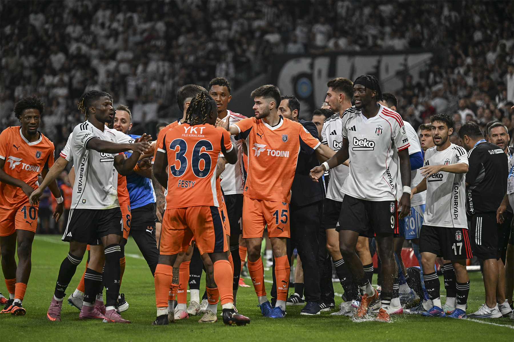 Trio'da büyük ters köşe: Beşiktaş-Başakşehir maçına damga vuran pozisyon için olay yorum