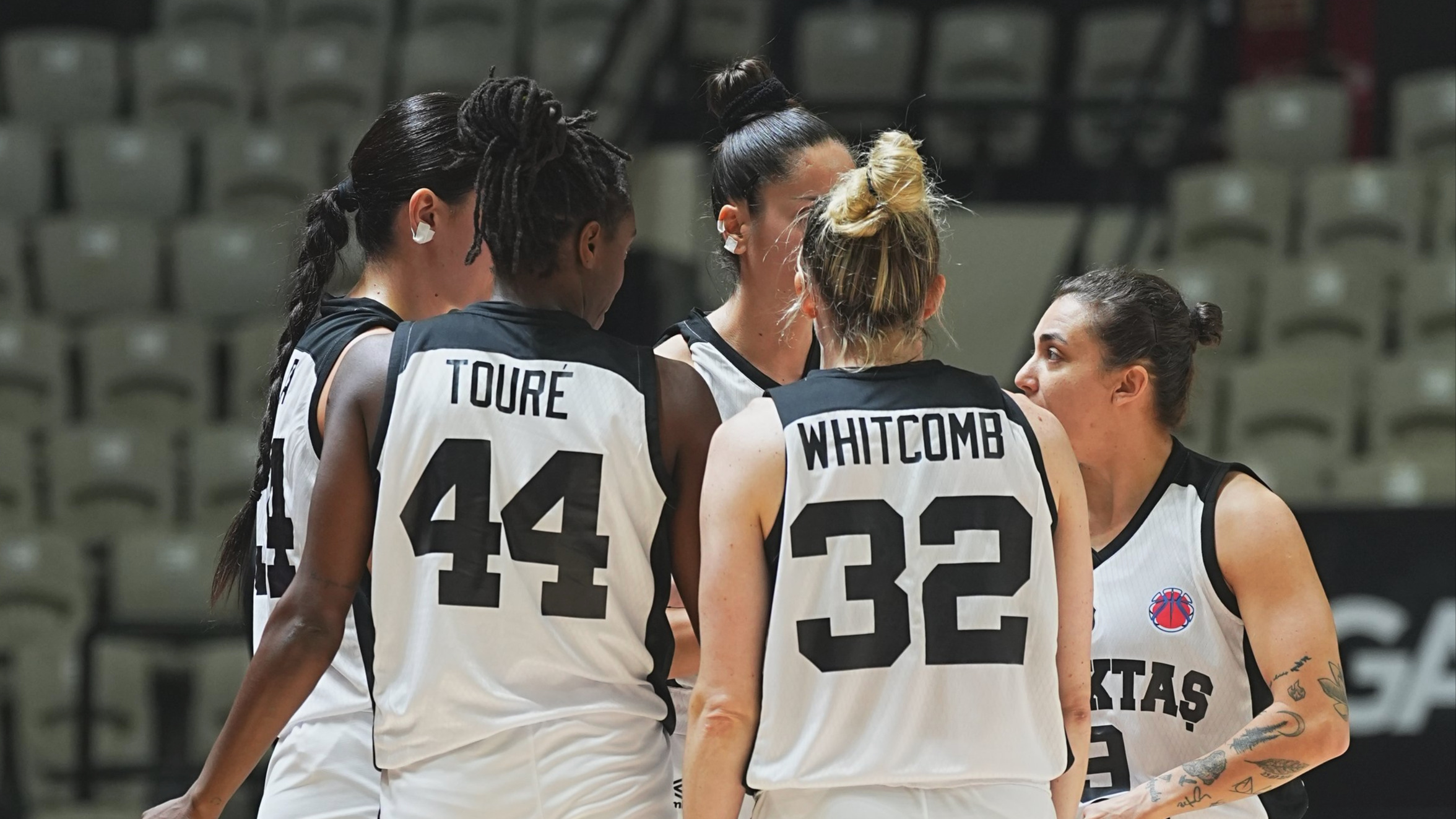 Beşiktaş BOA'nın rakibi Athinaikos Qualco