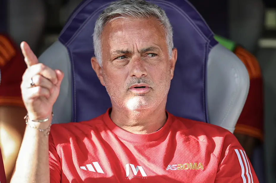 Jose Mourinho'dan flaş Beşiktaş hamlesi - 5 Jose Mourinho'dan flaş Beşiktaş hamlesi - 5