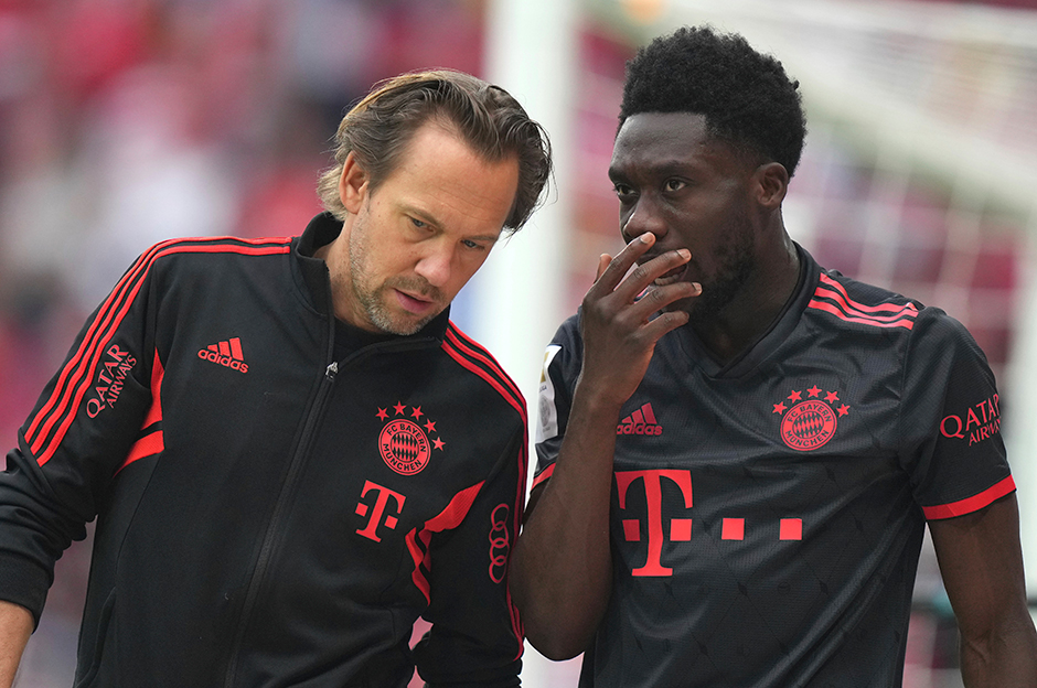 Alphonso Davies'in kariyer transferi adım adım gerçekleşiyor