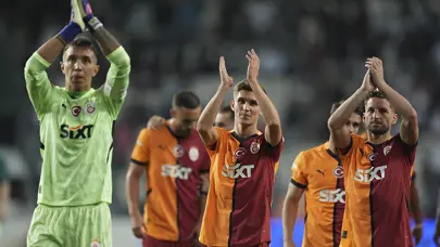 Galatasaray Avrupa Ligi kadrosunu UEFA'ya bildirdi