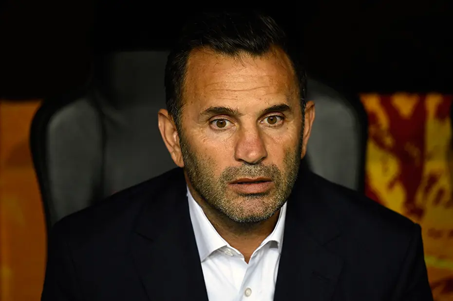 Galatasaray'da yeni transferle ocak ayında ayrılık ihtimali - 4 Galatasaray'da yeni transferle ocak ayında ayrılık ihtimali - 4